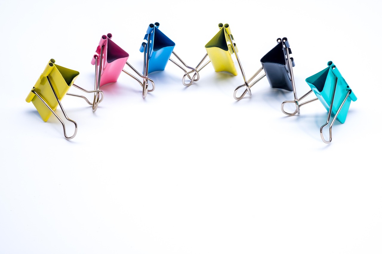 实名抖音号买卖:实名制度如何应对未成年人网络安全的挑战