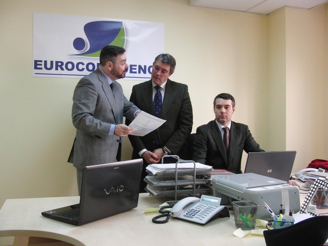 战国破坏神:注册代理公司香港