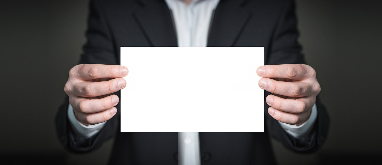 微信号码批发：如何选择股票开户平台